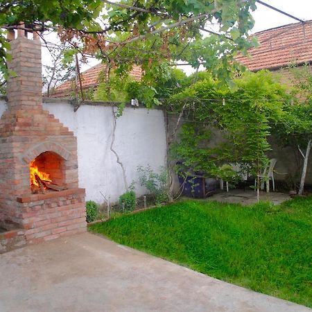 Big Three Apartments In Avlabari, Old Tiflis Exterior foto